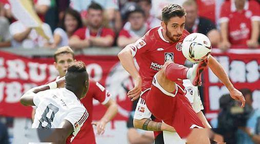  美因茨05保级关键战门票五分钟售罄  